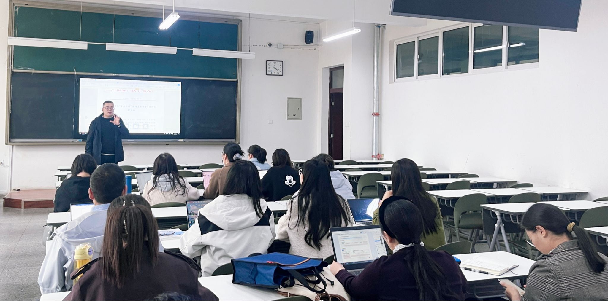 兰州信息科技学院健康工程学院学生召开本科教学合格评估“六说”活动宣贯会