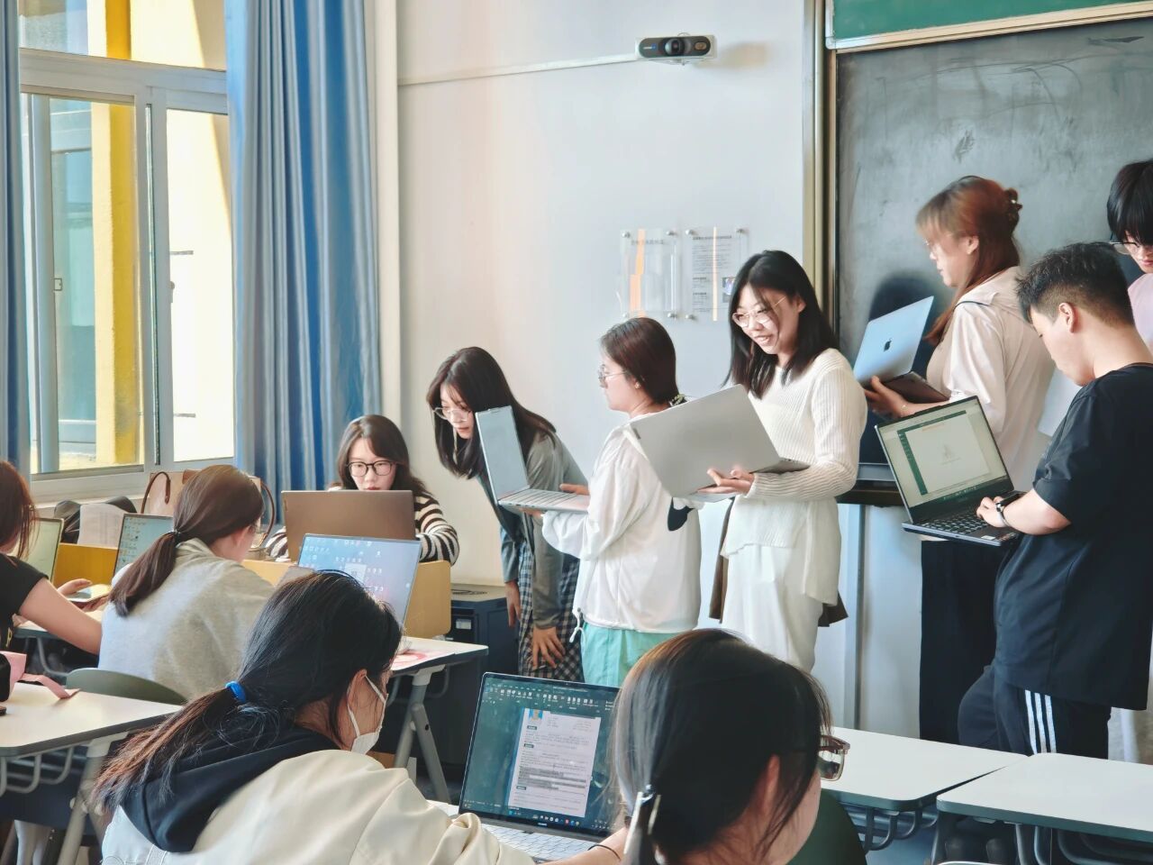 健康工程学院举办“破茧·启航”简历精修冲刺营 助力2027届毕业生求职